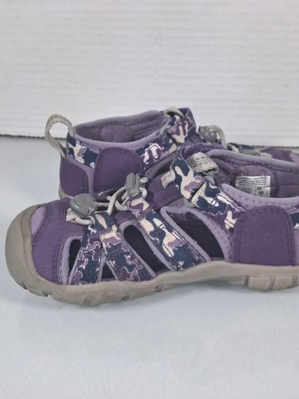Girls KEEN Kids Seacamp II Water Sport Sandals Size 10 Purple Camo Washable